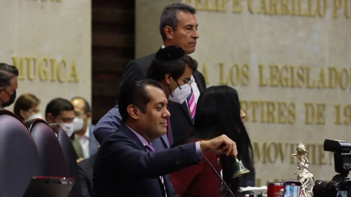 Arranca sesión en la Cámara de Diputados para discutir la reforma eléctrica de AMLO (1)